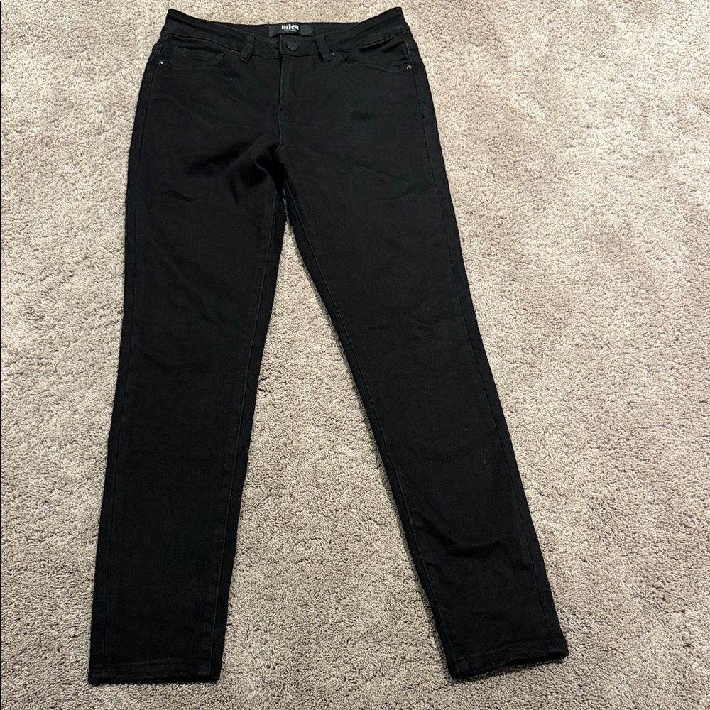 Mica High Rise black skinny denim! Size 27 stretchy. Like new condition